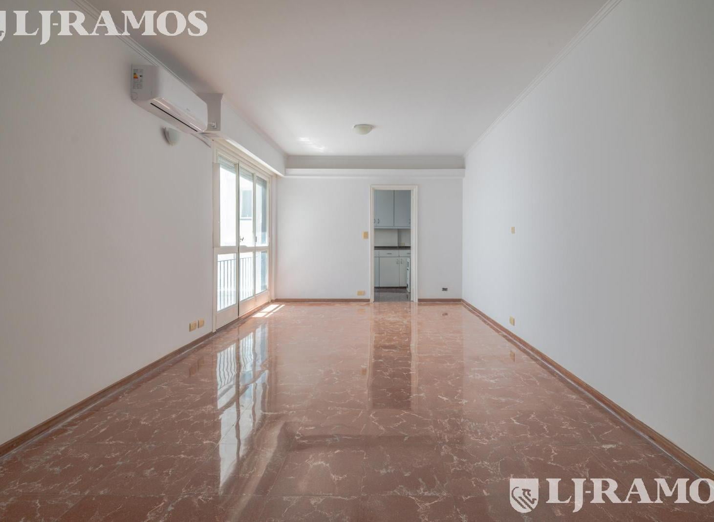 Foto de Azcuenaga 1000 . Alquiler. Sin muebles., imagen 3