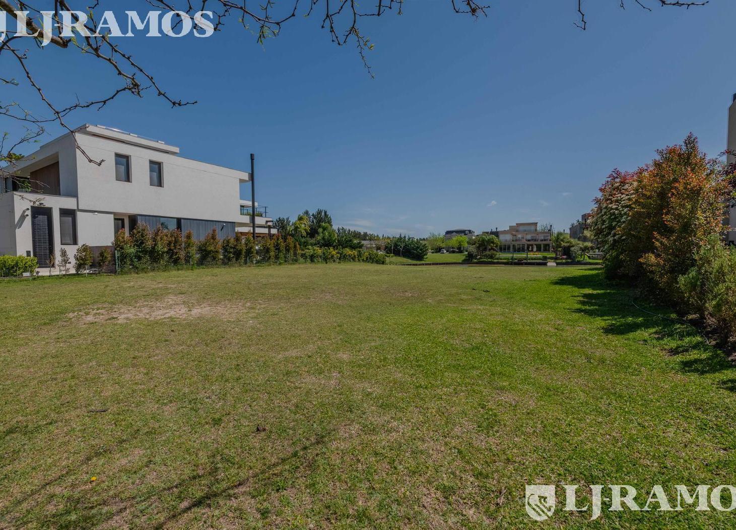 Foto de Lote de 848 m2 a la laguna en venta en Cabos del Lago, imagen 4