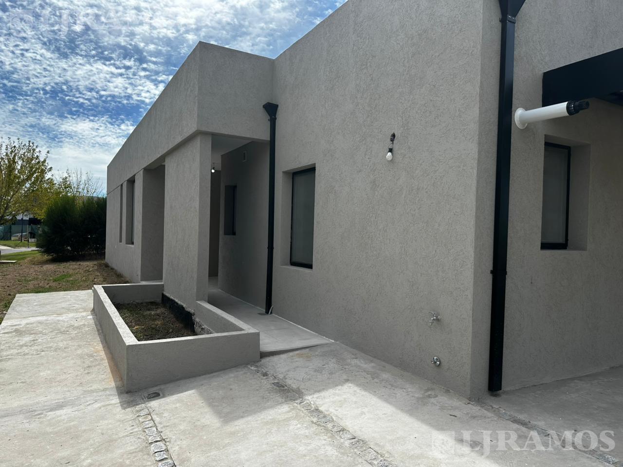 Foto de Casa a estrenar lote interno 1 planta en Golf PG, imagen 2