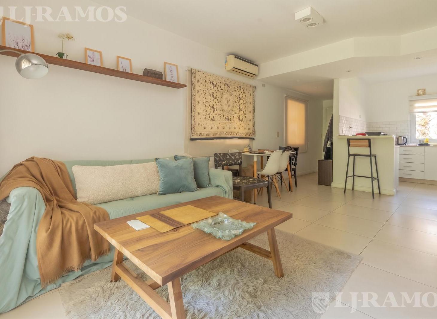 Foto de VENTA. TOWN HOUSE. Impecable. 2dorm. Toilette. Jardin. Amenities Barrio, imagen 5