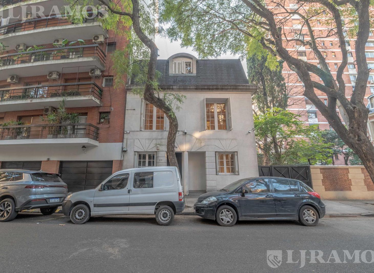 Foto de Casa en Palermo Chico con jardín, terraza y cocheras!, imagen 1