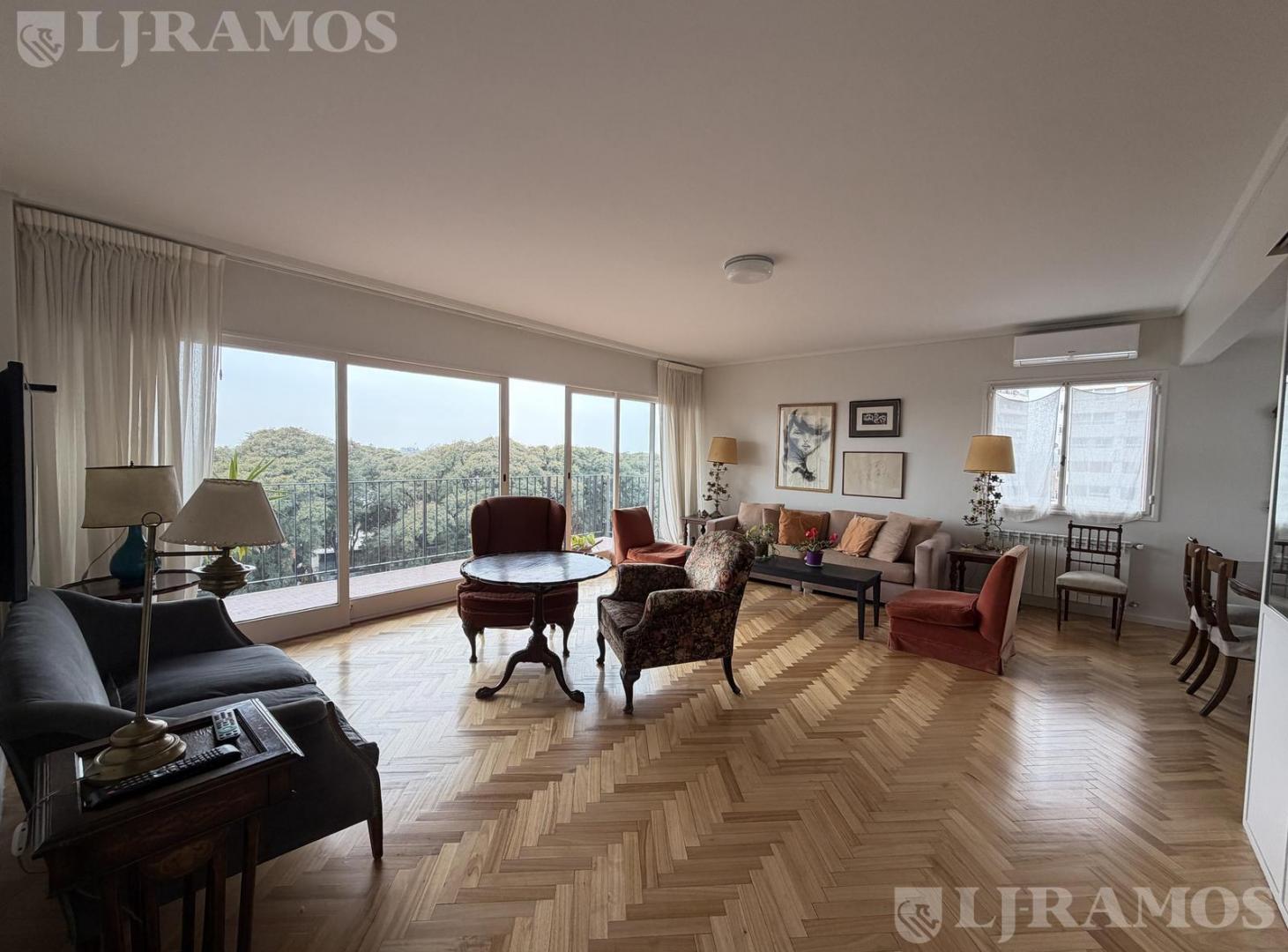 Foto de EXCLUSIVO DEPARTAMENTO EN ALQUILER, RECICLADO A NUEVO, CON INCREIBLE, imagen 2