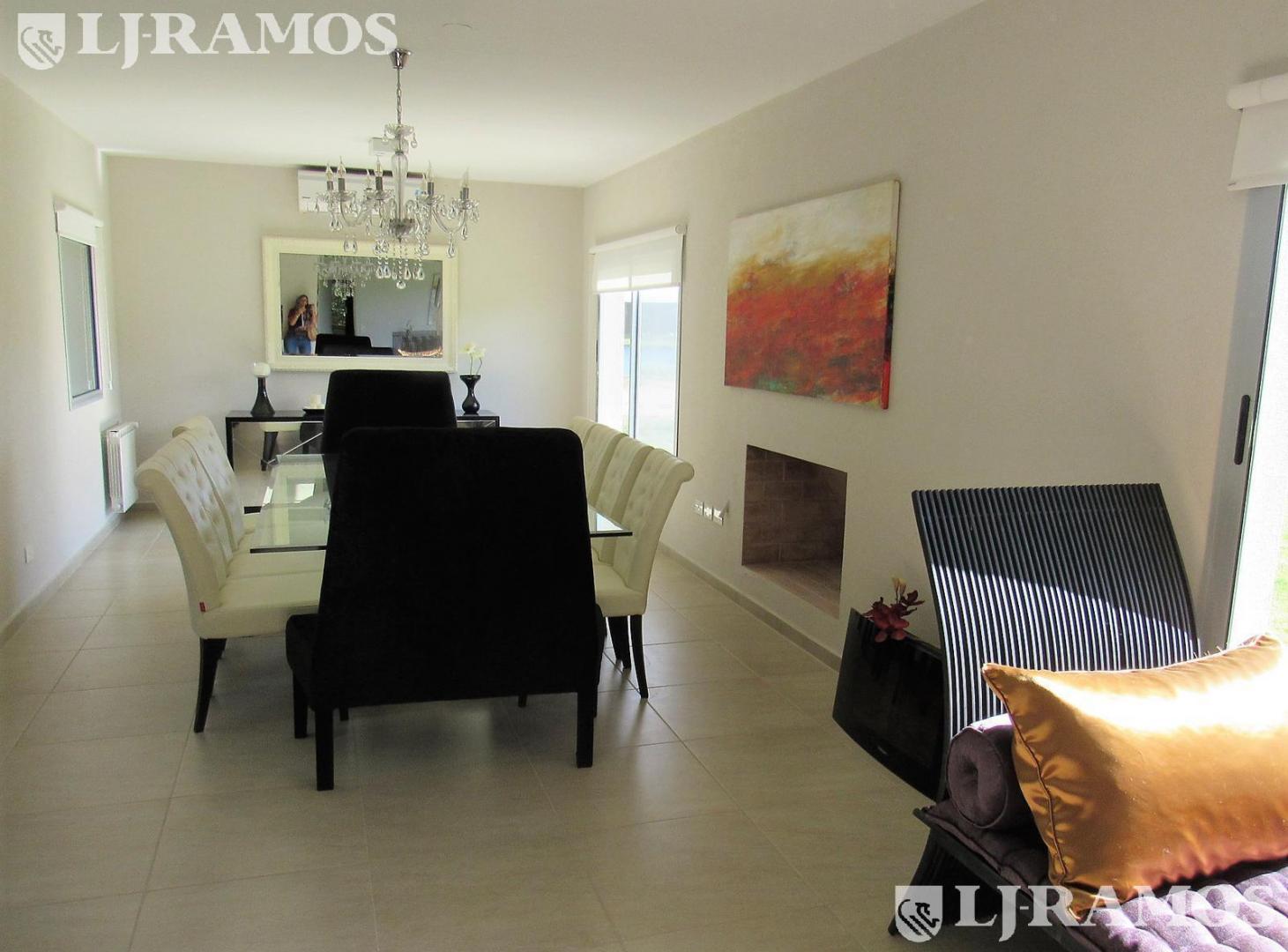 Foto de Casa en Alquiler sin muebles. Lote Interno. 4 Dormitorios y Escritorio., imagen 3