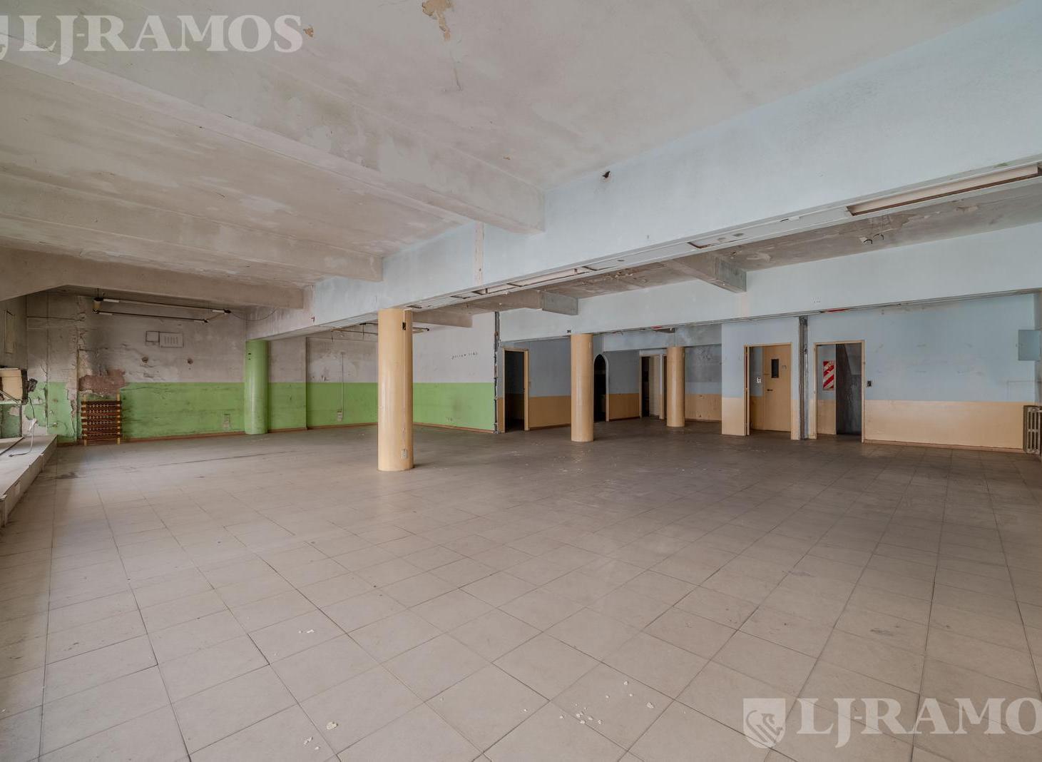 Foto de Edificio Comercial en Monserrat, imagen 1