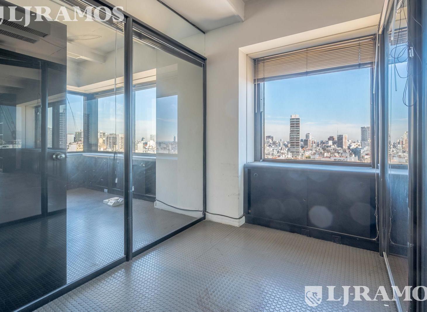 Foto de Cerrito 1200. Piso 16° oficina. 3 cocheras fijas. VENTA y/o ALQUILER., imagen 3