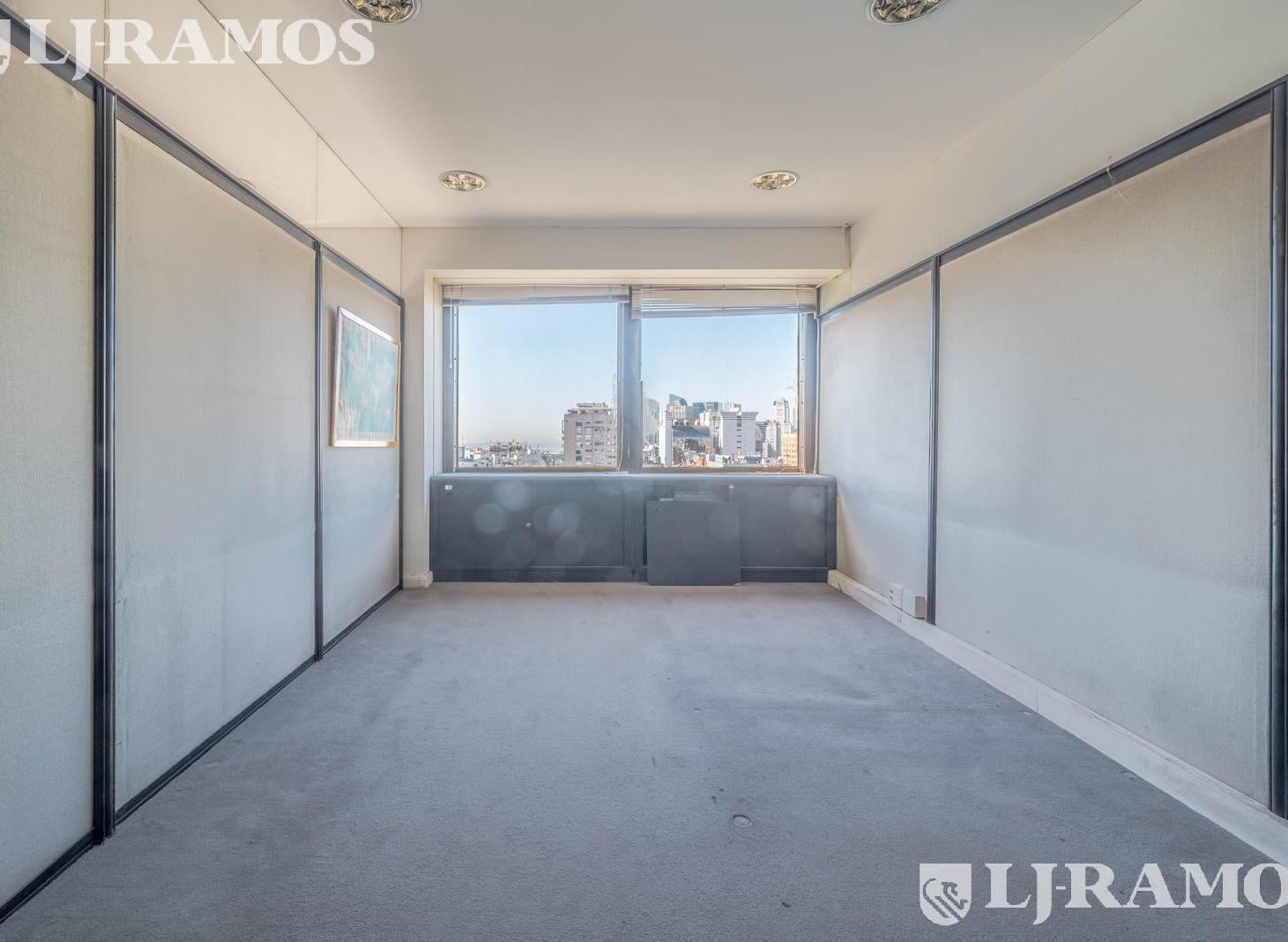 Foto de Cerrito 1200. Piso 16° oficina. 3 cocheras fijas. VENTA y/o ALQUILER., imagen 4