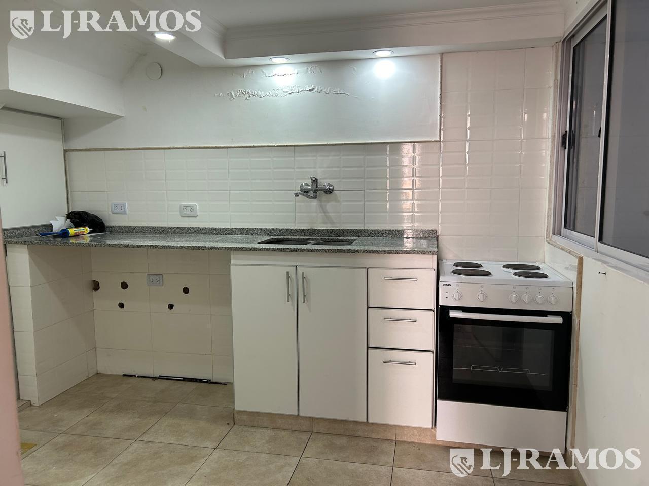 Foto de Junin y Paraguay. Apto profesional y/o comercial. Alquiler., imagen 4