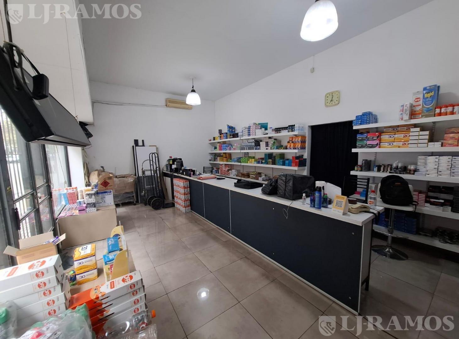 Foto de Local en Balvanera VENTA CON RENTA, imagen 3