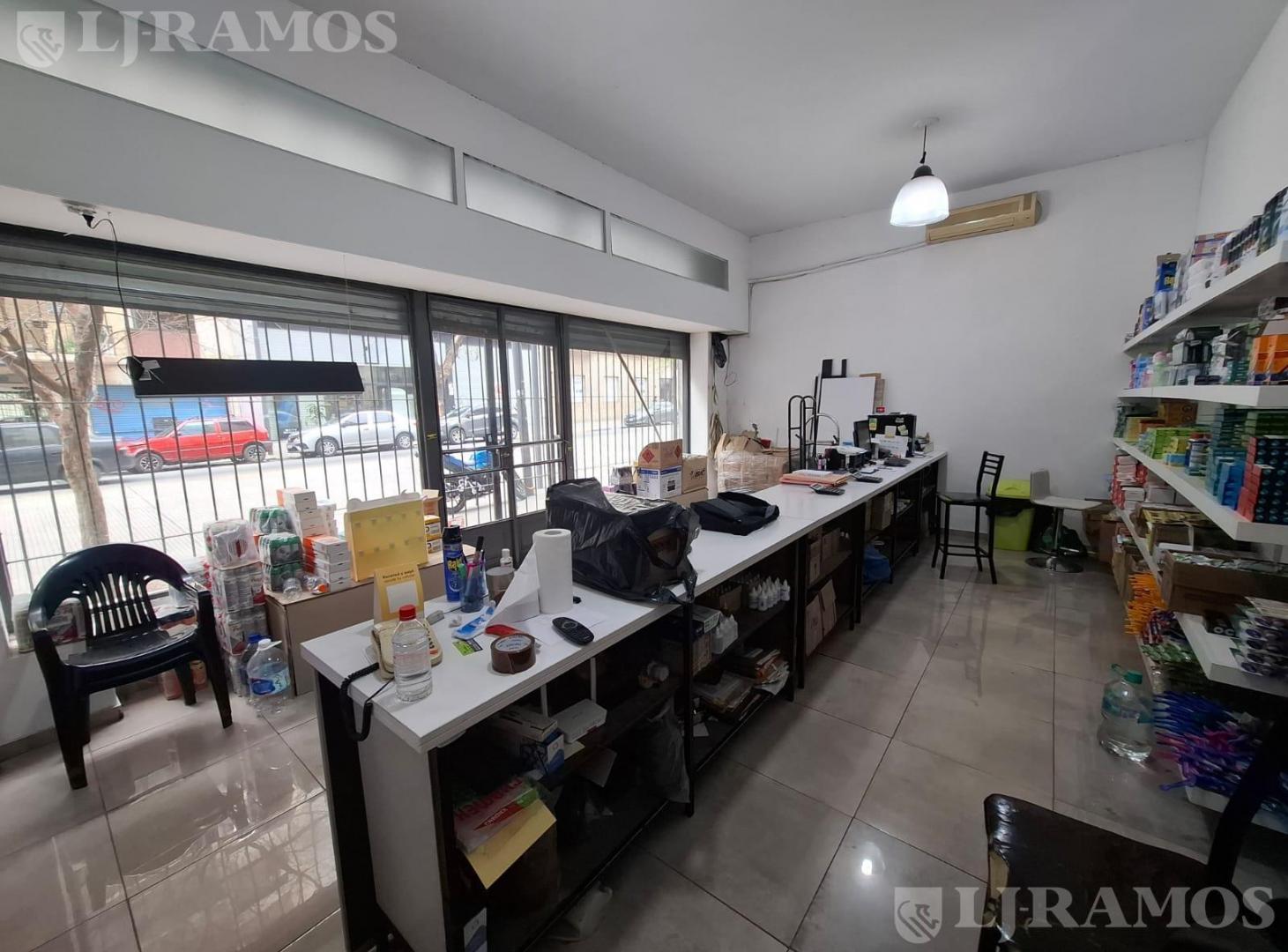 Foto de Local en Balvanera VENTA CON RENTA, imagen 2