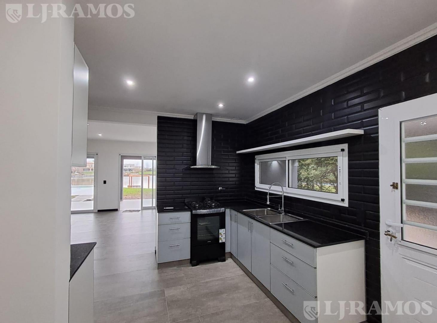 Foto de ALQUILER DE VIVIENDA San Sebastián al agua MB, imagen 4