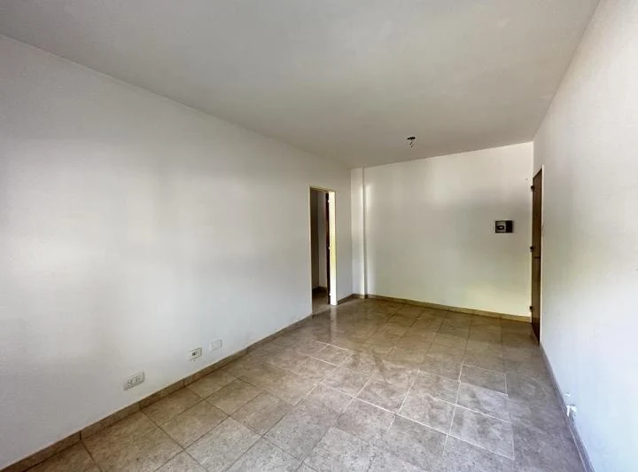 Departamento en  Rioja y Richieri 3