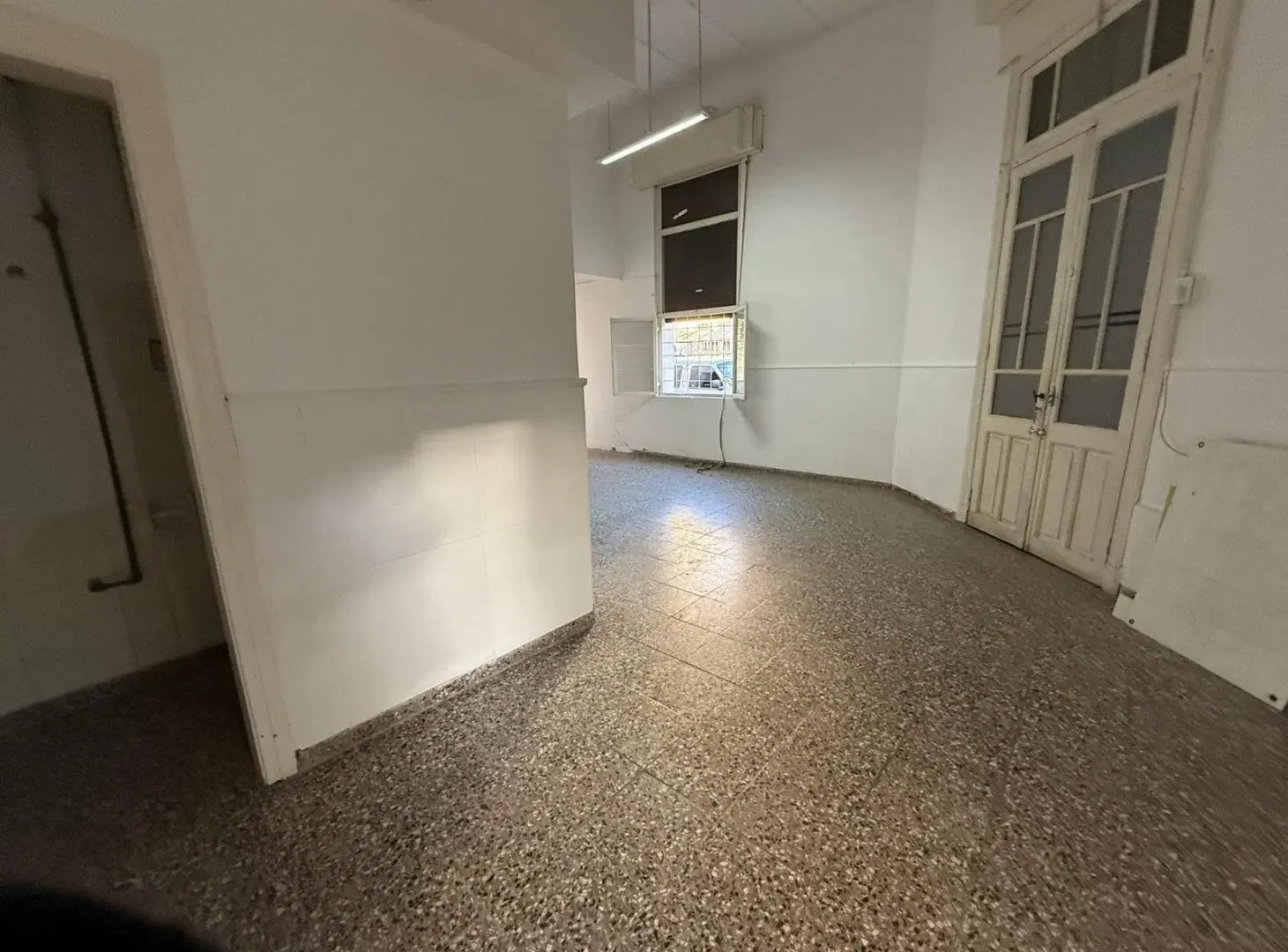 Local comercial Iriondo y San Juan 5