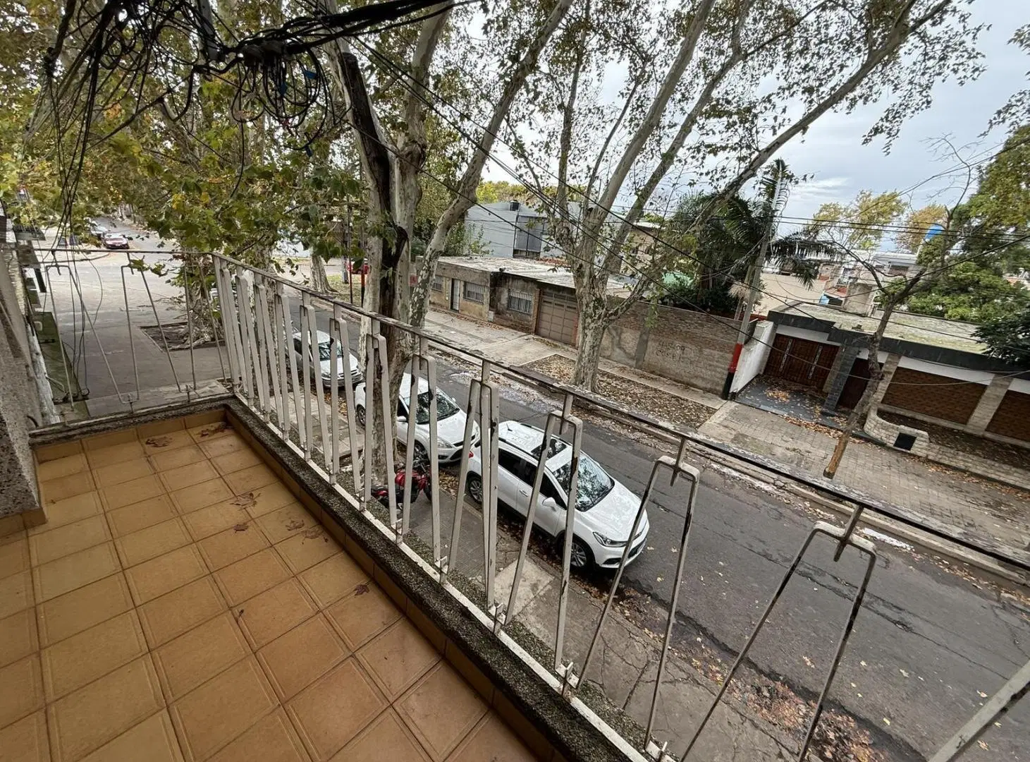 Casa en planta alta 2 dormitorios con balcon al frente 8