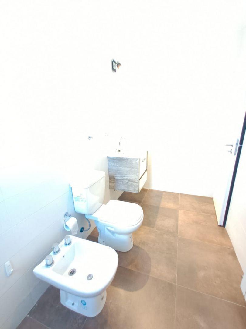Venta de Departamento 3 Ambientes Quilmes Centro. 5