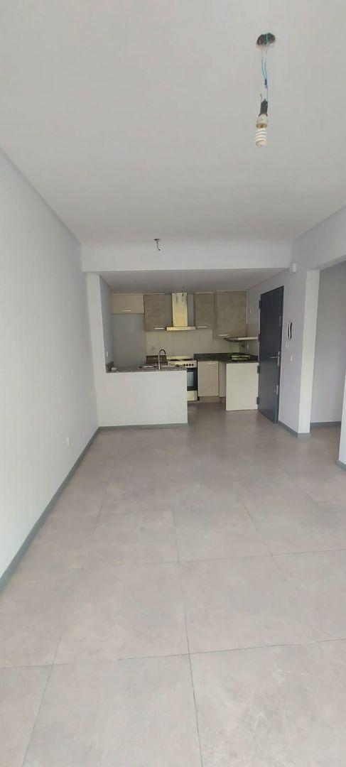 Venta 2 Ambientes Quilmes 3