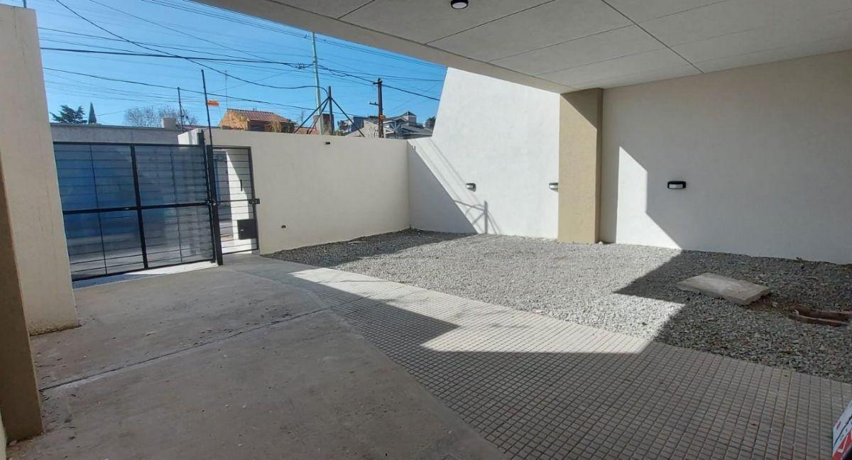 Venta de Departamento de 2 Ambientes en Berazategui. 5
