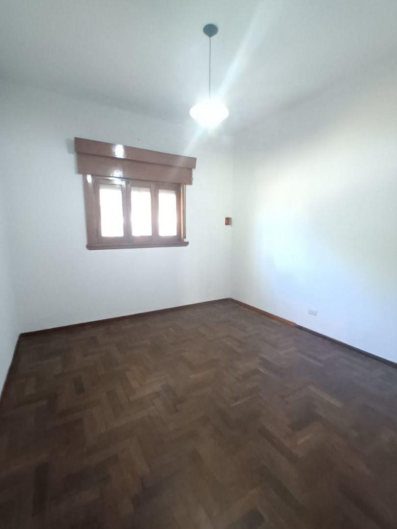 VENTA DE CASA DE 3 AMBIENTES