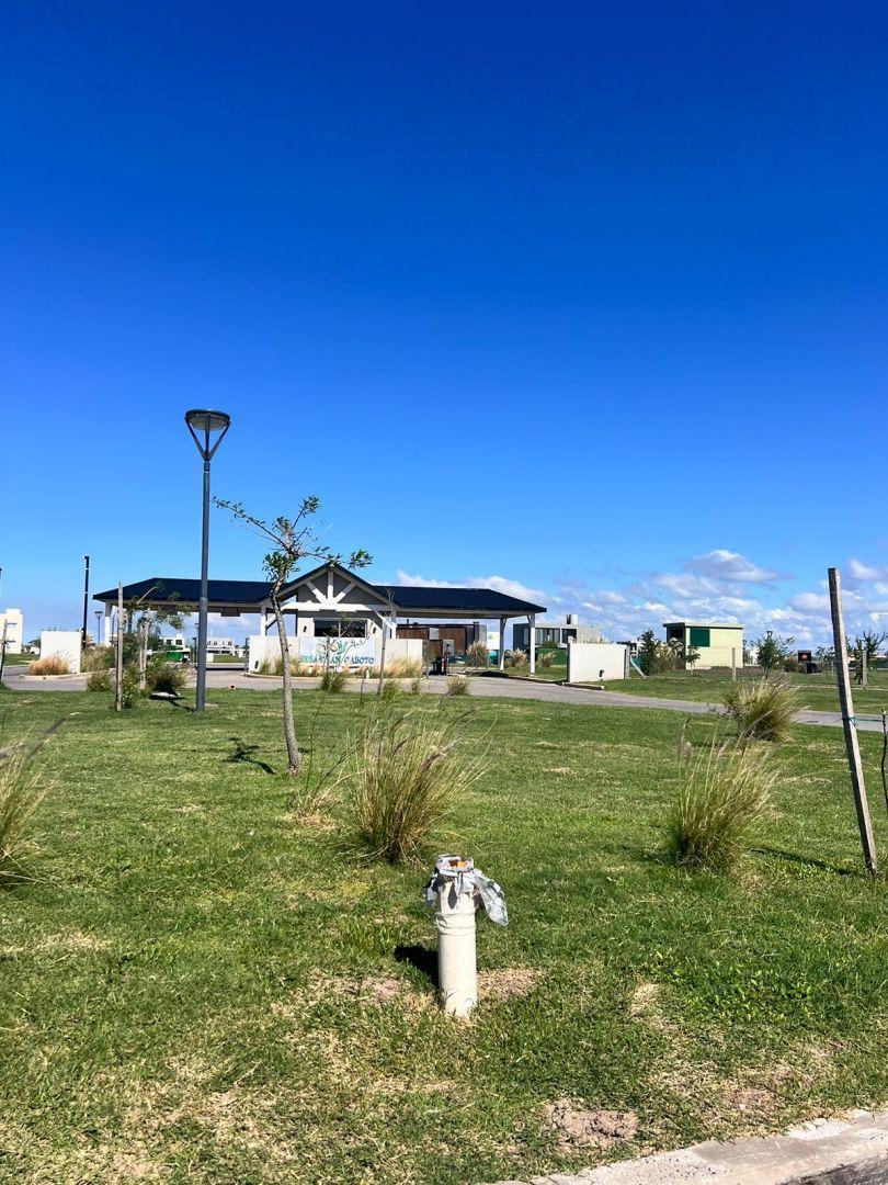 Venta Lote en Barrio Sebastian Gaboto 2