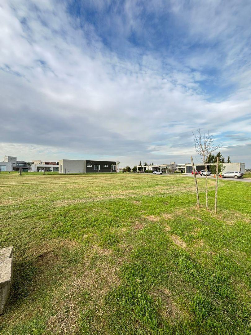 VENTA LOTE EN BARRIO PRIVADO HUDSON
