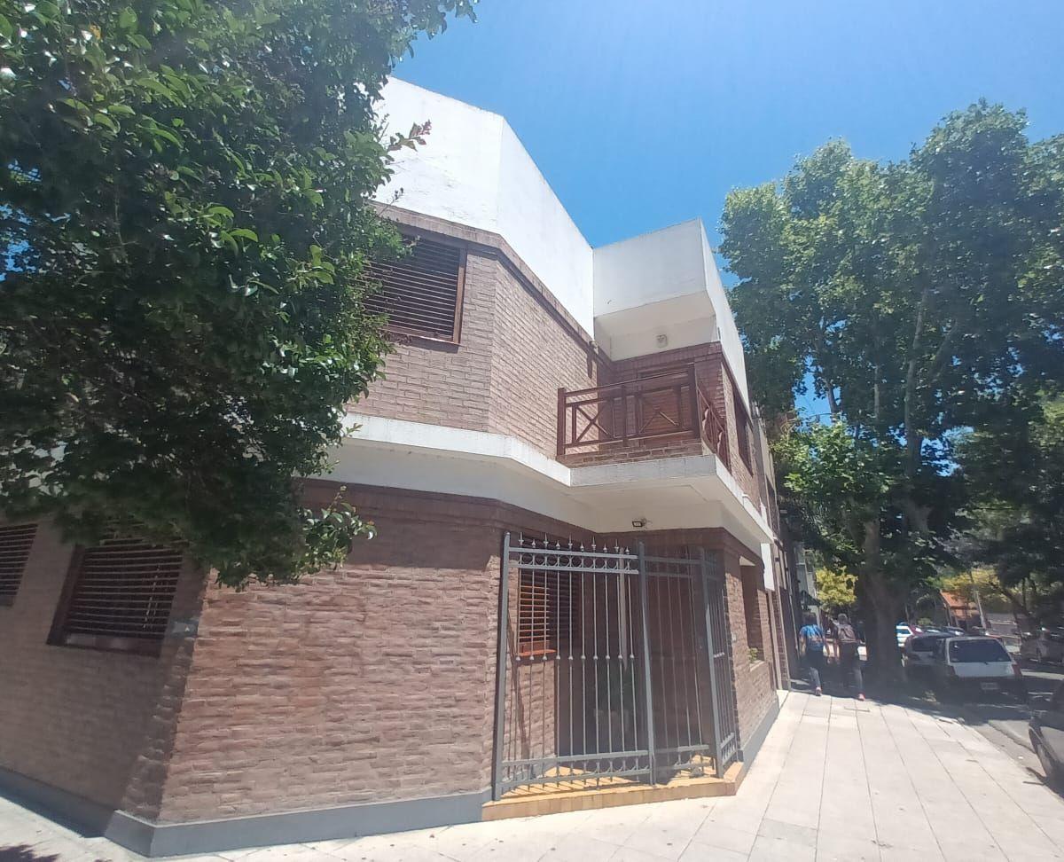 Casa 3 Ambientes. | Lavalle Al 400 1