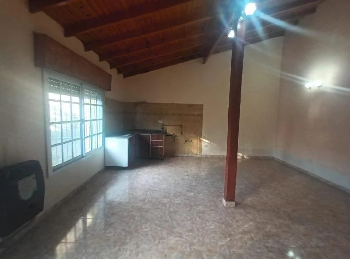 ALQUILER DE CASA PH QUILMES OESTE 5