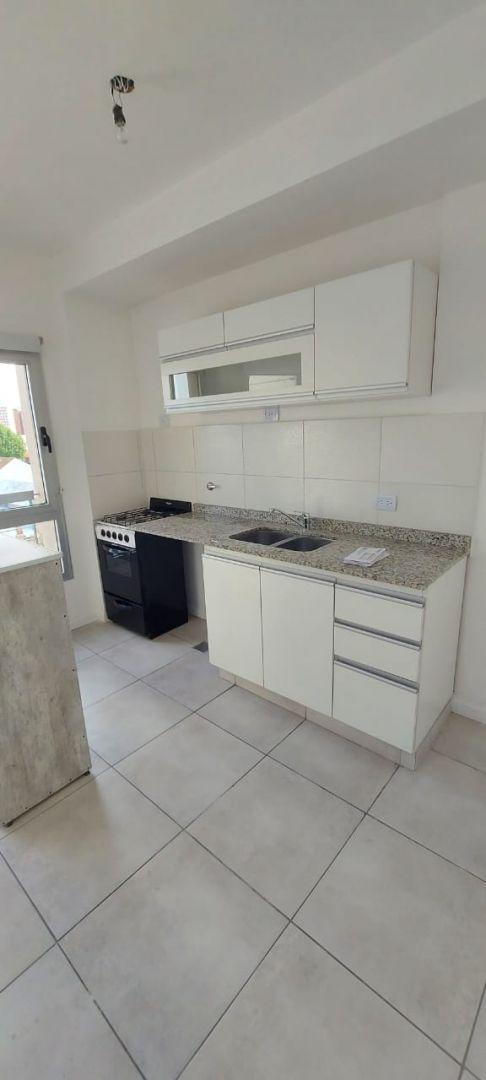 Foto de VENTA DEPTO 2 AMBIENTES EN WILDE, imagen 5