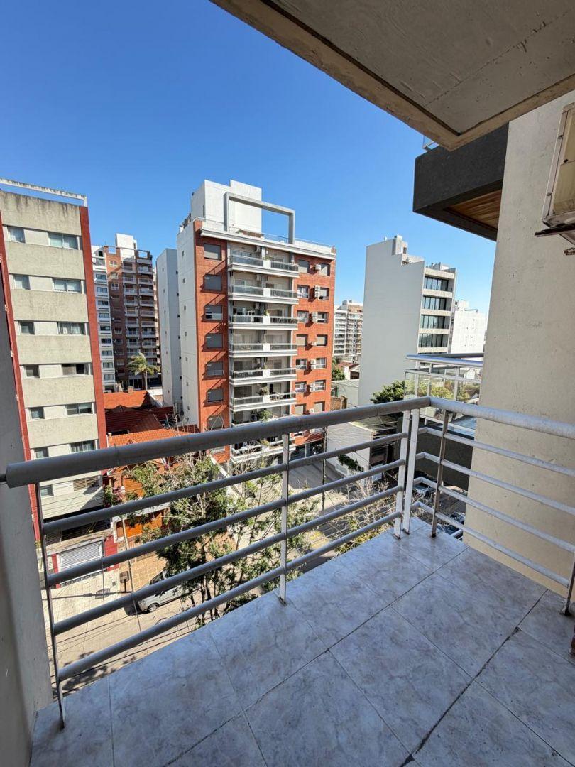 DEPARTAMENTO EN VENTA DE 2 AMB EN QUILMES CENTRO