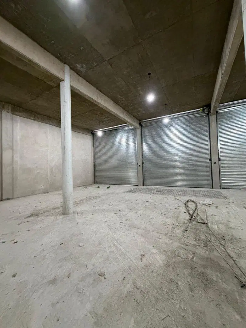 ALQUILER DE LOCAL COMERCIAL EN BERNAL 5