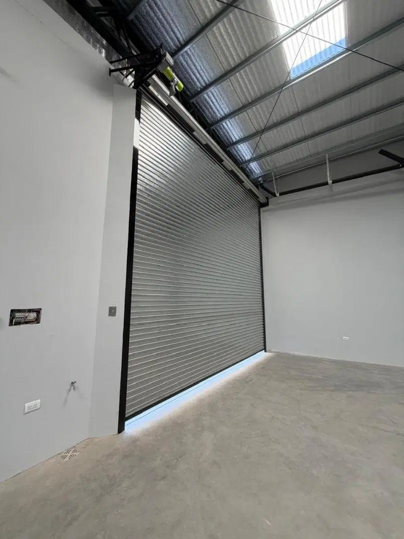 ALQUILER DE GALPON BERNAL 3