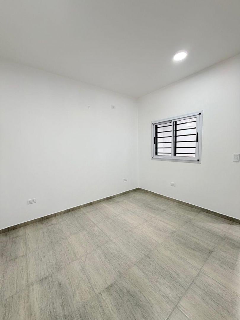 Foto de ALQUILER DE GALPON BERNAL, imagen 1