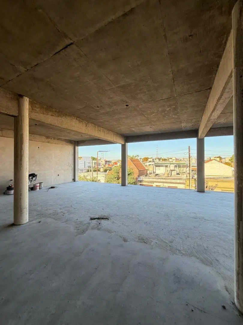 ALQUILER DE SALON COMERCIAL EN BERNAL 3