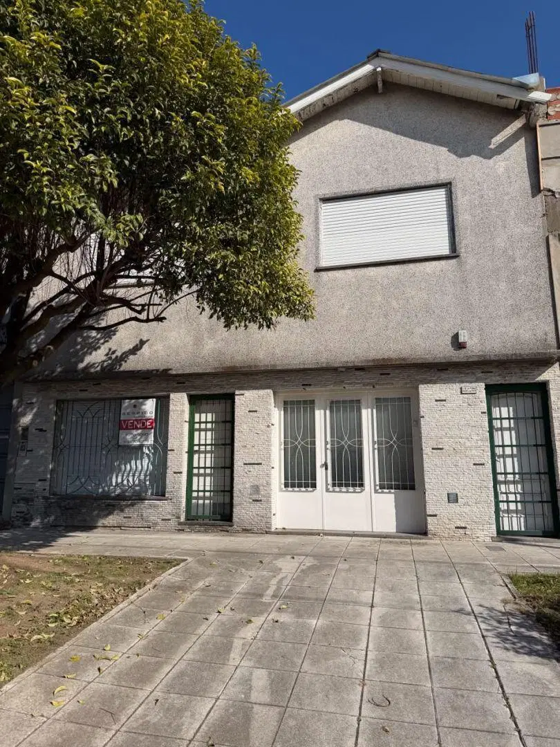 VENTA DE CASA QUILMES OESTE 2