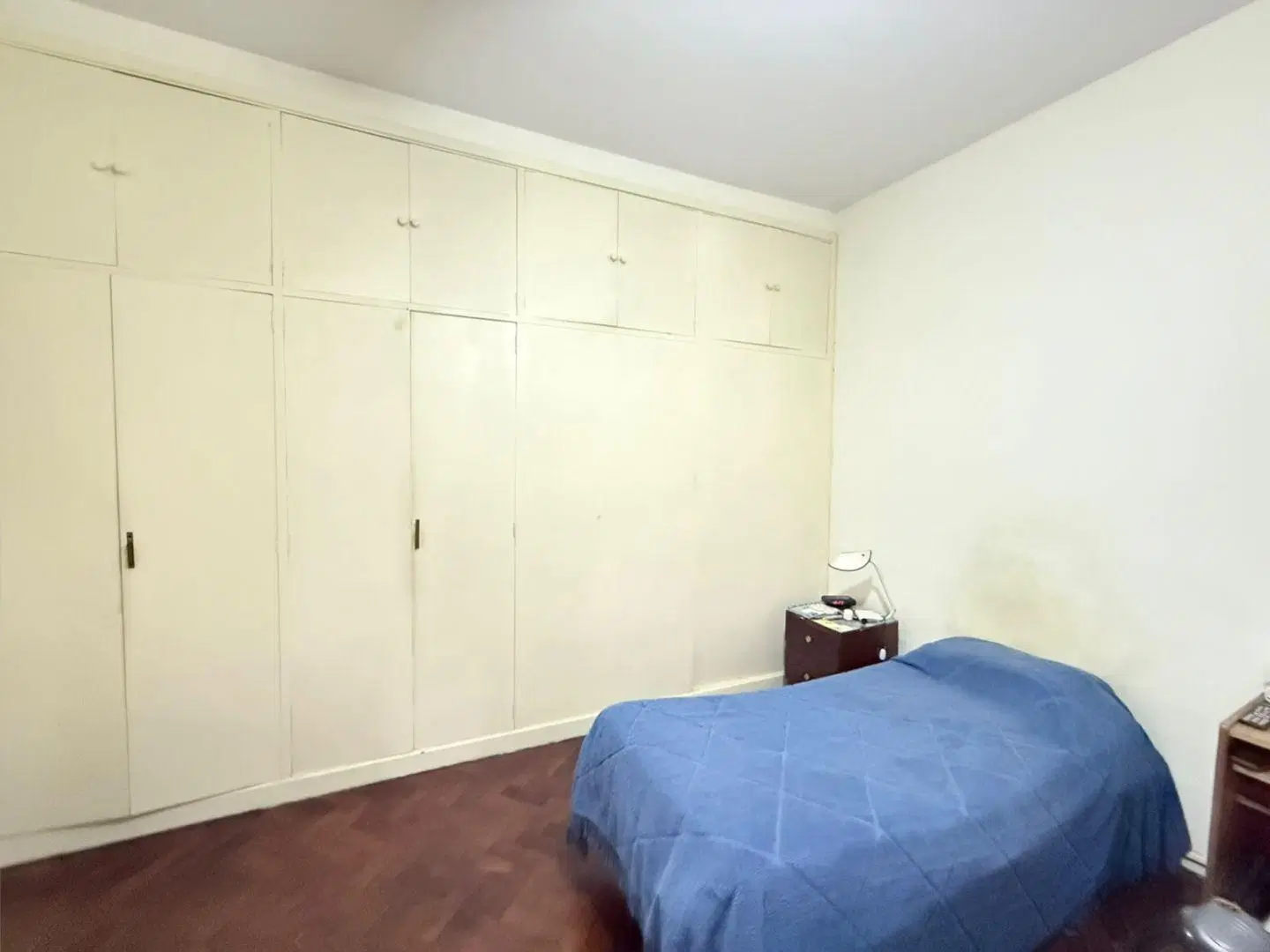 Casa 3 ambientes. | AZCUENAGA al 100 5