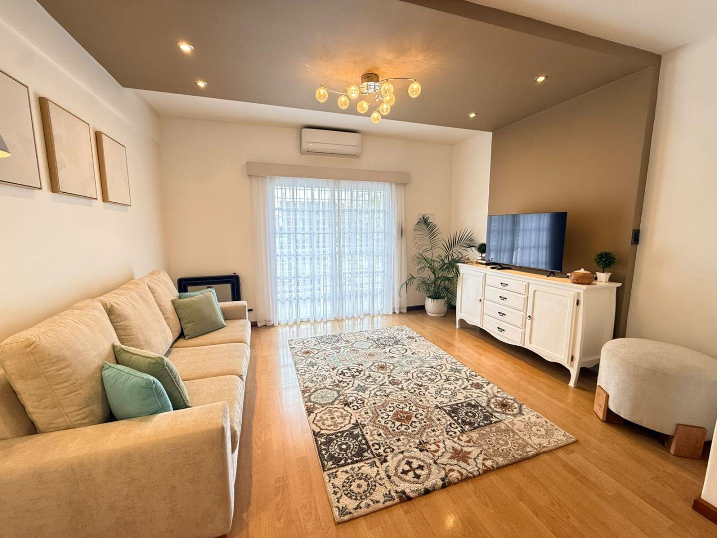 Foto de VENTA DE CASA TIPO DUPLEX 4 AMBIENTES EN QUILMES, imagen 2