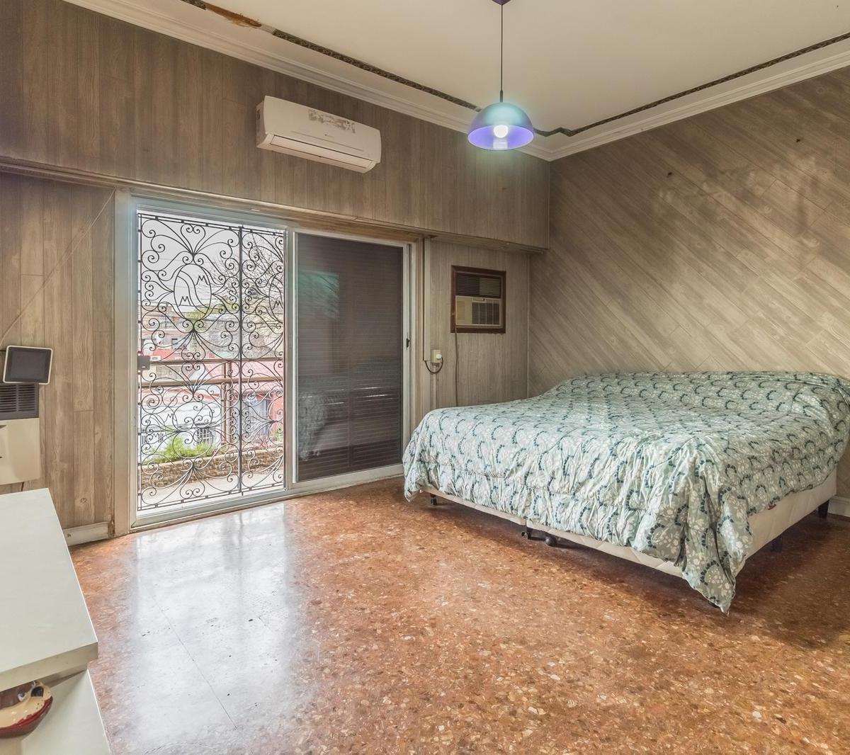 Venta - Oportunidad - Casa 4 Ambientes - Garage - Pileta 5