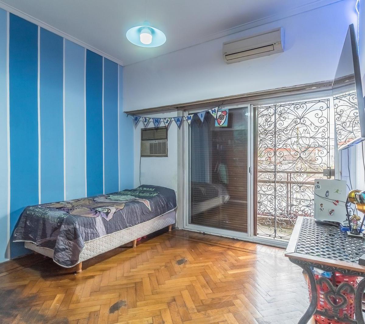 Venta - Oportunidad - Casa 4 Ambientes - Garage - Pileta 3