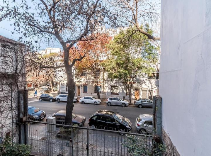 Venta- Colegiales - Casa - Apto Crédito - Cochera - Toilette - 5 ambientes - Jardin - Lavadero 5