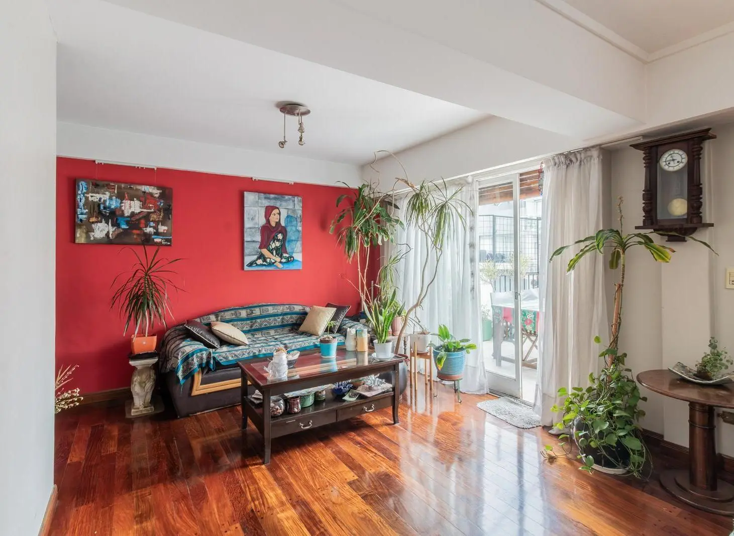 Venta triplex 4 amb.con dependencia con balcon terraza y parrilla 5