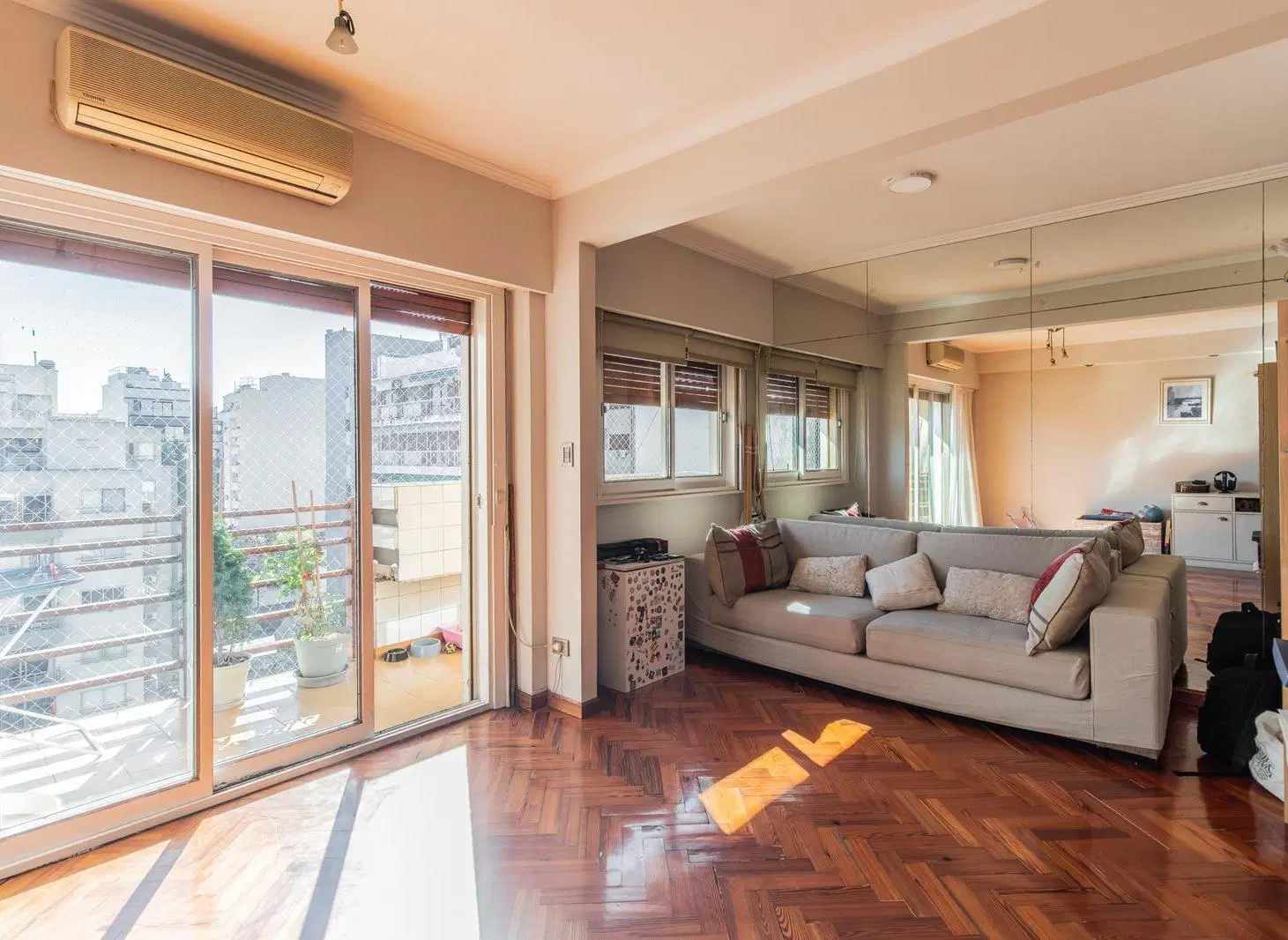 VENTA - 3 AMBIENTES - APTO CREDITO - DOBLE CIRCULACION - TOILETTE - LAVADERO - BALCON 1