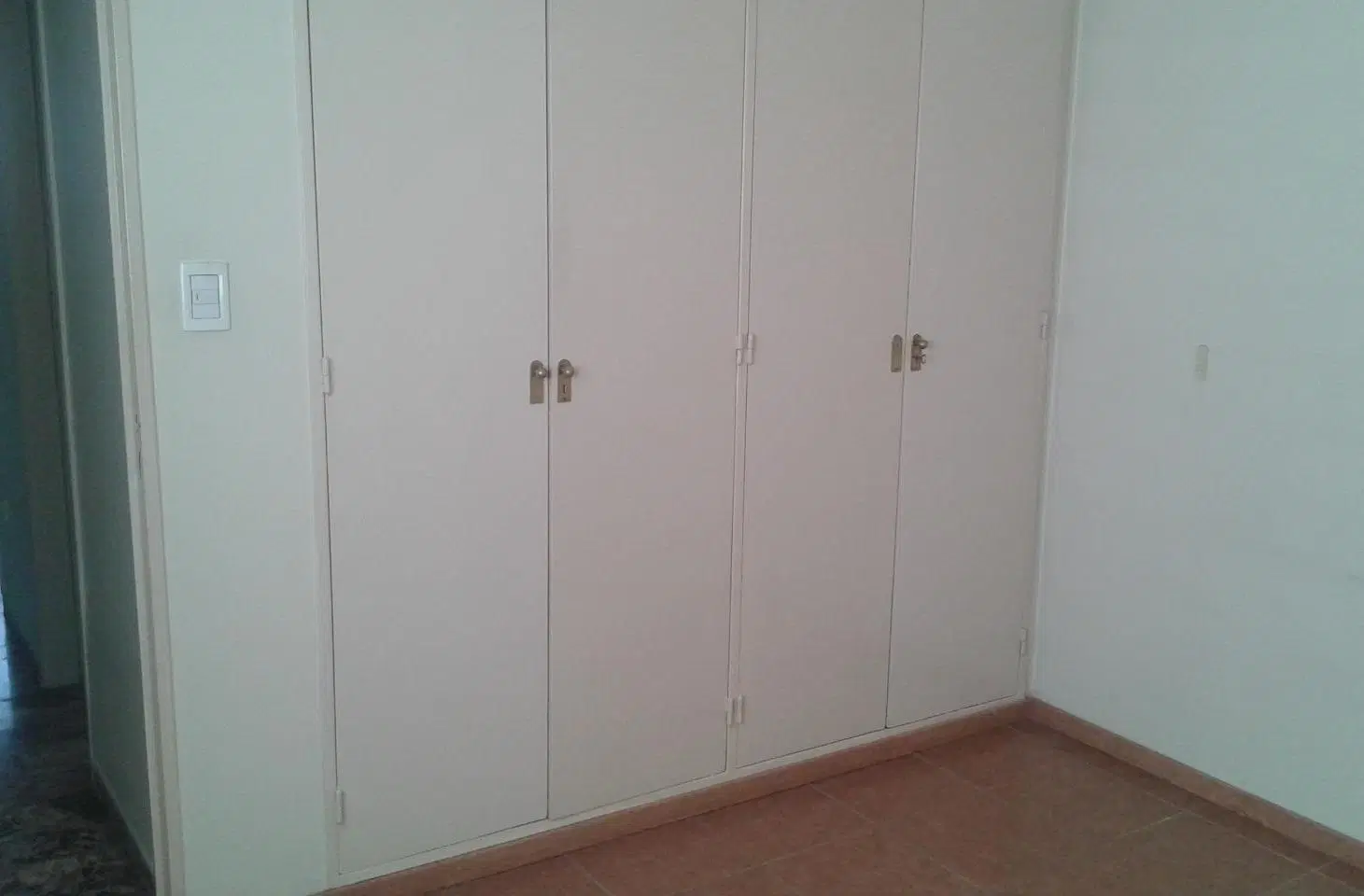 Alquiler 2 ambientes al frente con mucha luz 3