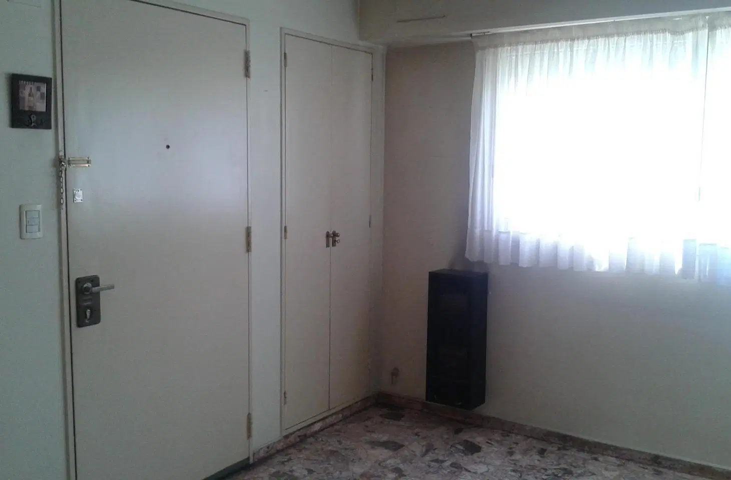 Alquiler 2 ambientes al frente con mucha luz 5