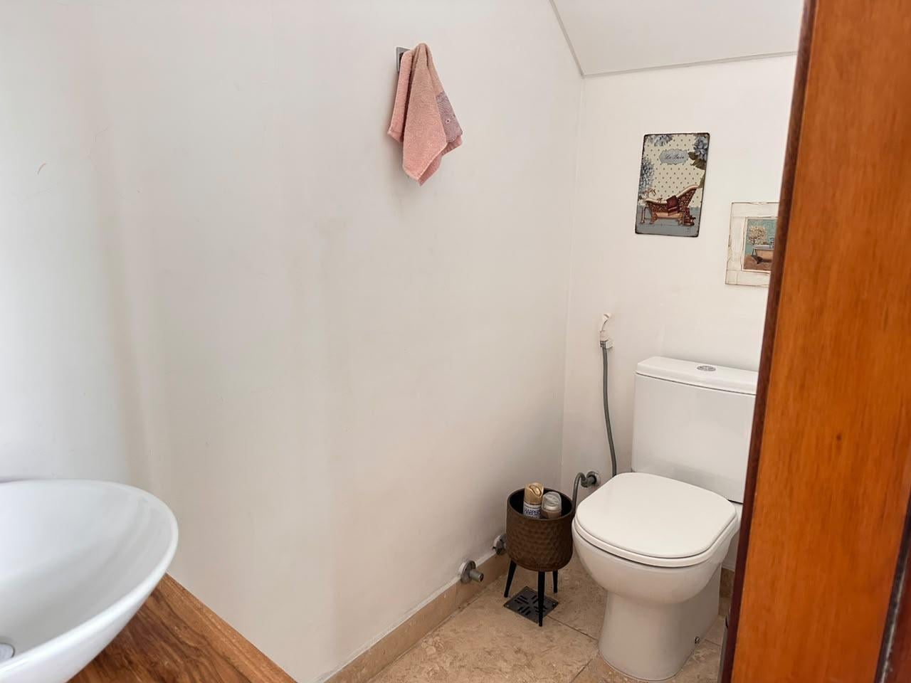 Foto de Excelente casa alquiler mes febrero 2027 Barrio San Fco a la laguna, imagen 1