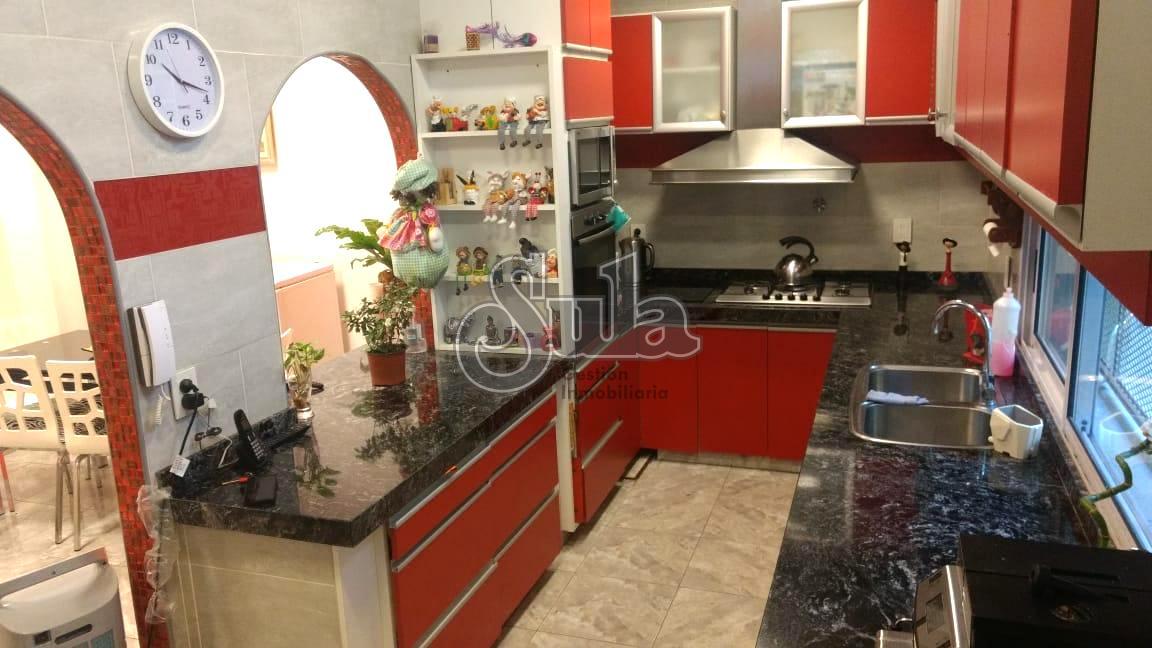 Espectacular Casa 5 Ambientes C/cochera, Patio y Terraza - Liniers - Venta 3