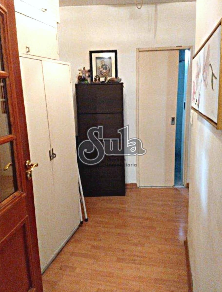 Foto de DEPARTAMENTO DE 3 AMBIENTES AL FRENTE C/ESPACIO GUARDA COCHE, imagen 4