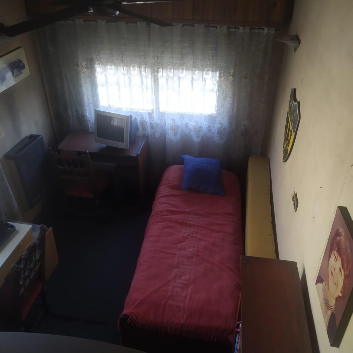 Casa 7 Ambientes C/cochera Para 2 Autos Ideal 2 Familias 4