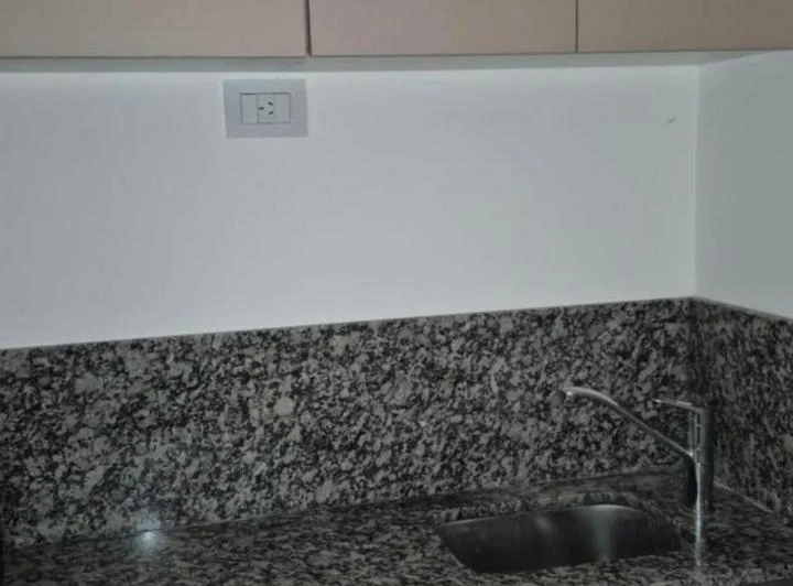 Foto de LOCAL COMERCIAL DE 6.37mts x 3.07mts A ESTRENAR, imagen 2