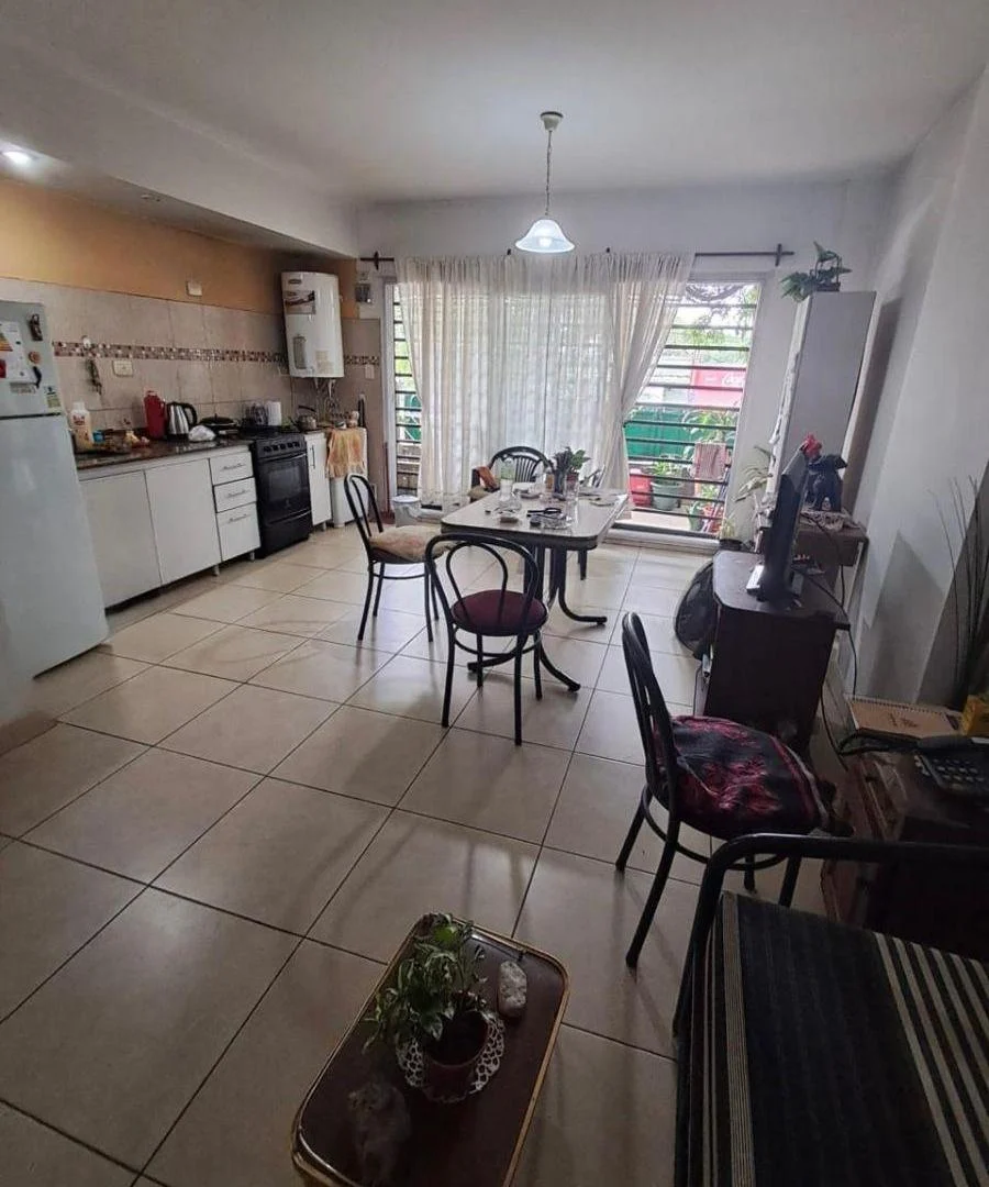 Foto de Departamento de 42 m2 con balcón al frente en venta en Liniers, imagen 5
