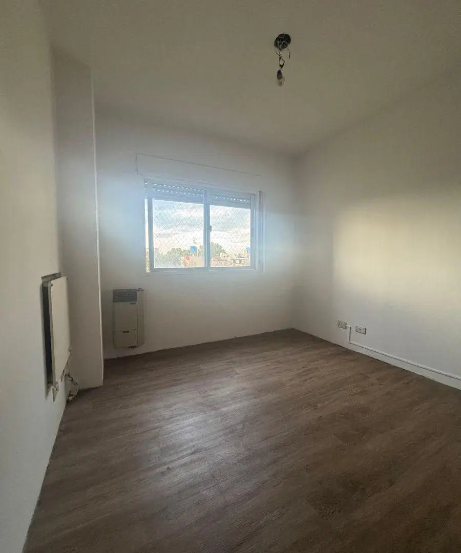Departamento de 40 m² con balcon en alquiler en Mataderos 3