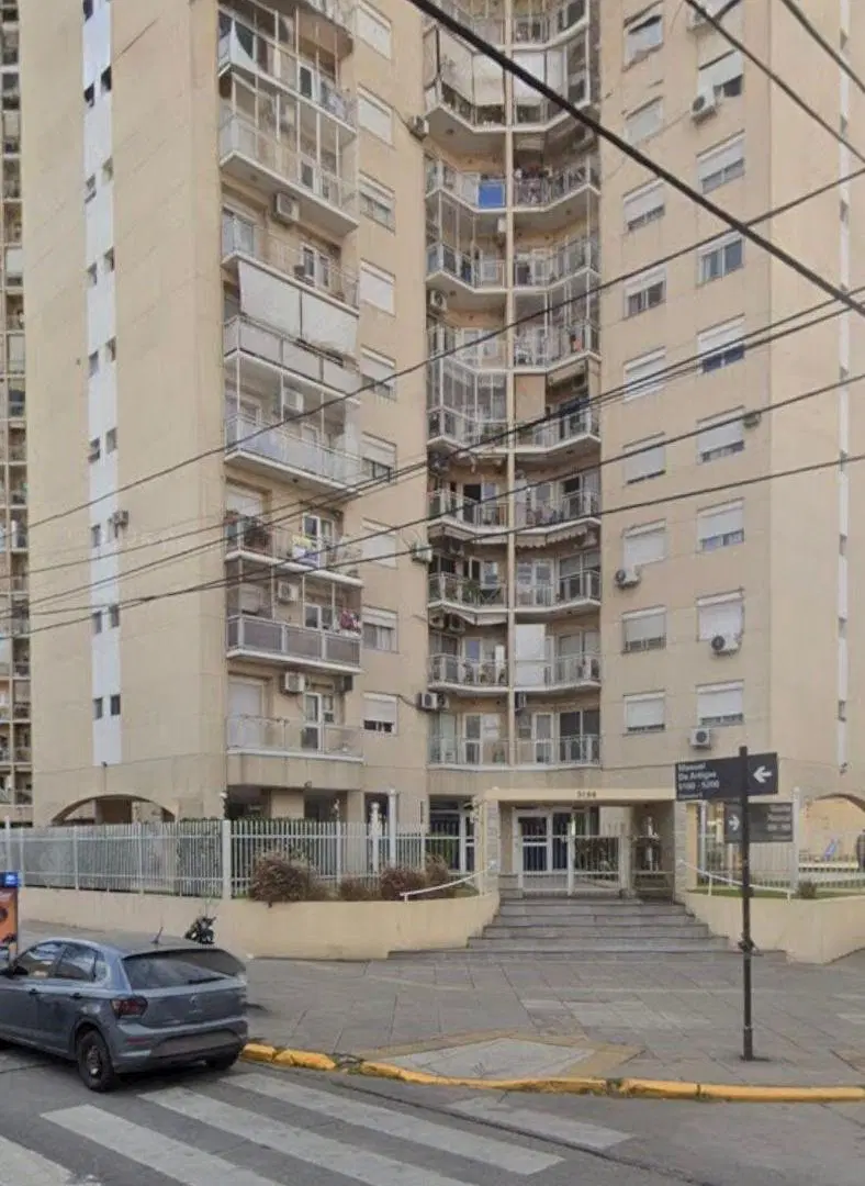 Departamento de 40 m² con balcon en alquiler en Mataderos 5