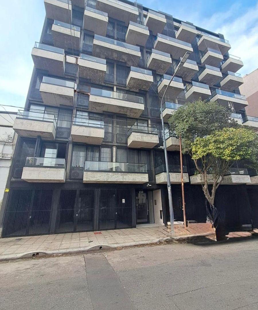 DEPARTAMENTO DE 2 AMBIENTES C/BALCON